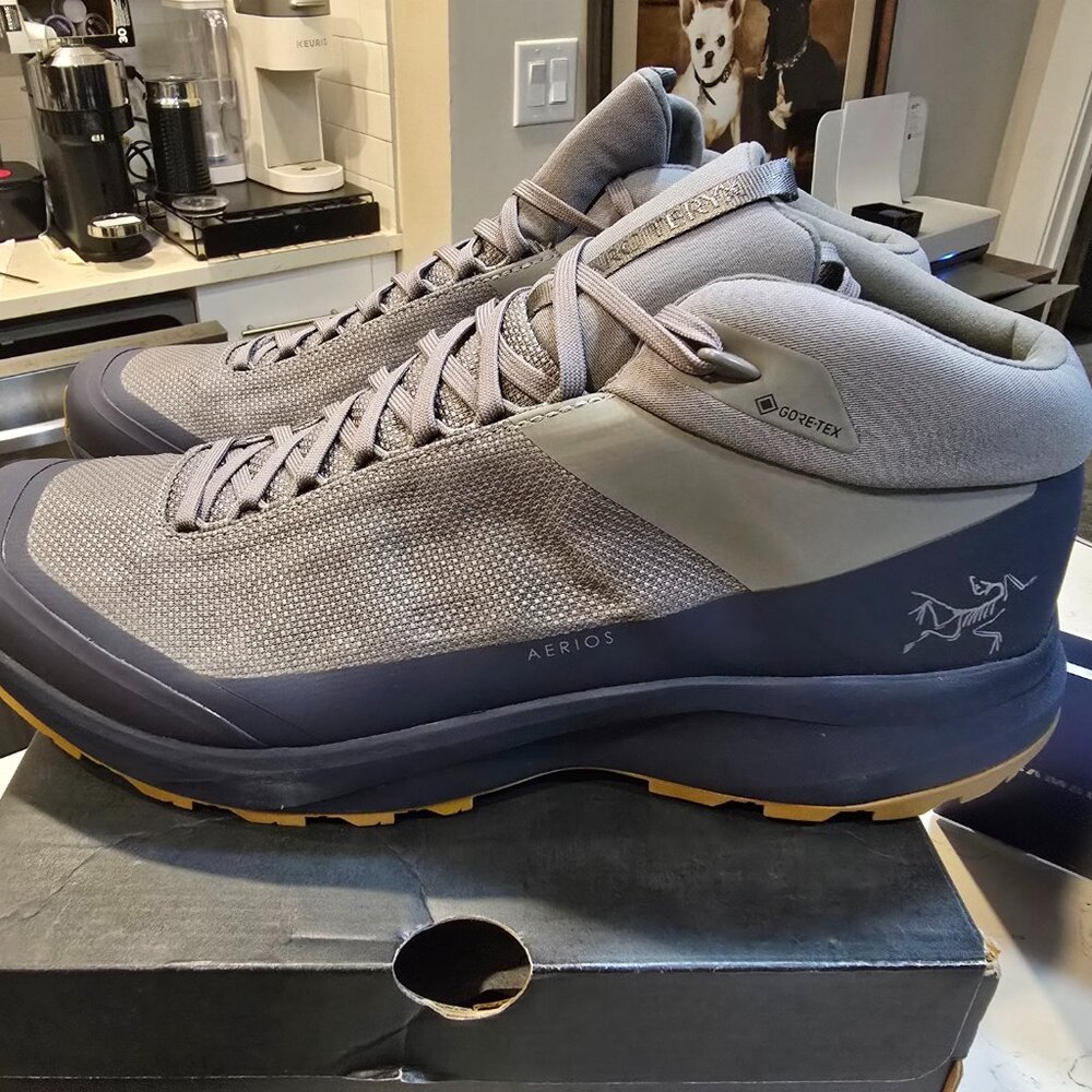 Arc'teryx Aerios MID GTX Boots Void/Sapphire X000006887 MENS SIZE 12 NEW